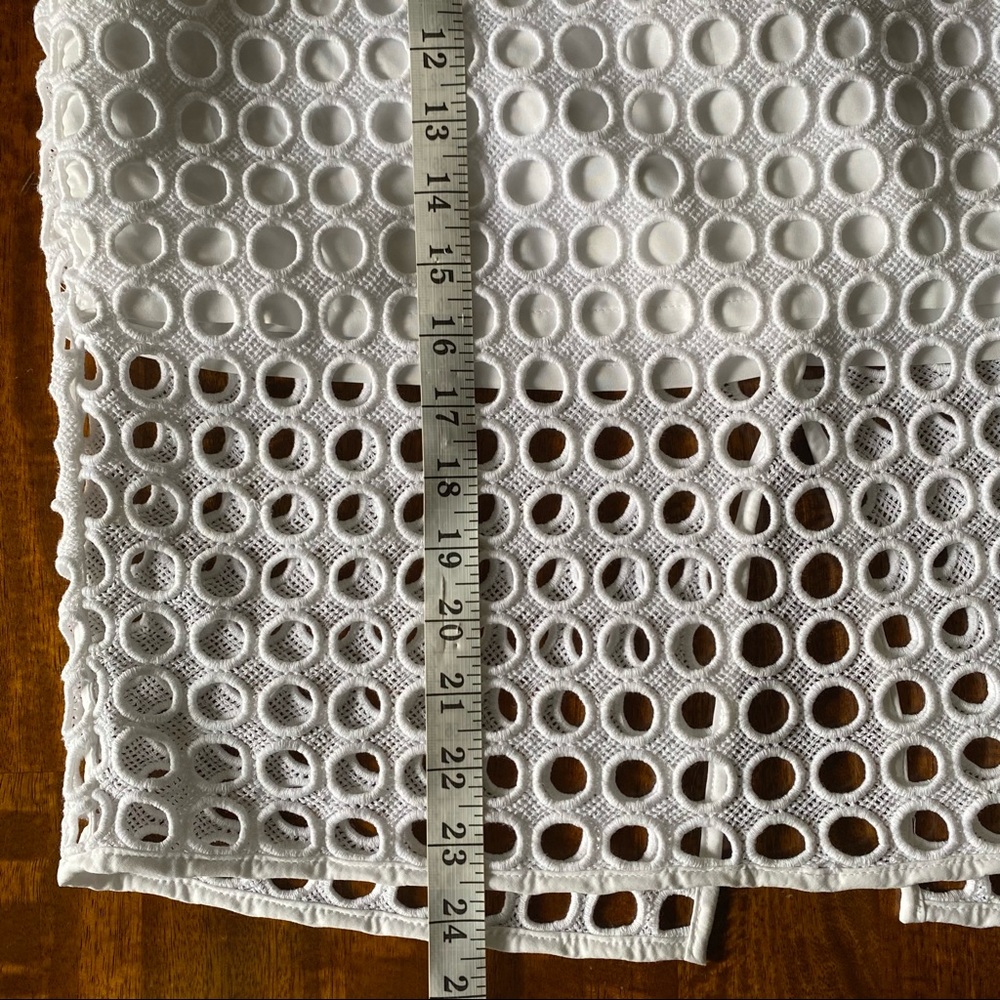 Banana Republic White Eyelet Open Circle Pencil Skirt - Picture 8 of 9